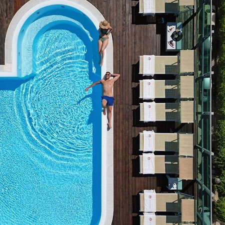 Hotel Universal กัตตอลิกา ภายนอก รูปภาพ